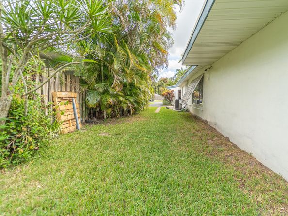 131 SW 58th Ave, Plantation FL 33317