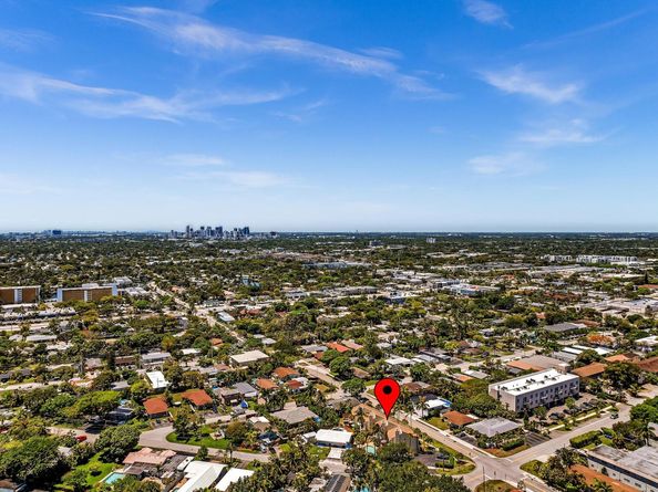 3432 NE 16th Ave, Oakland Park FL 33334