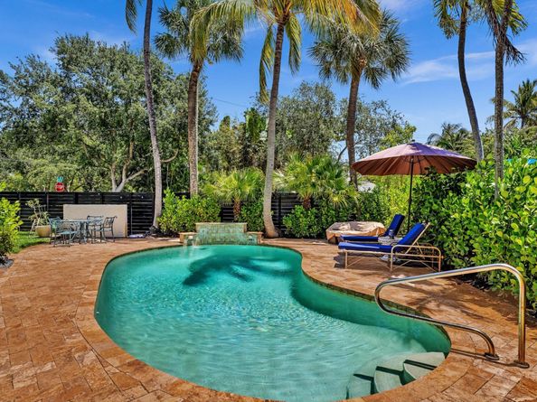 3432 NE 16th Ave, Oakland Park FL 33334