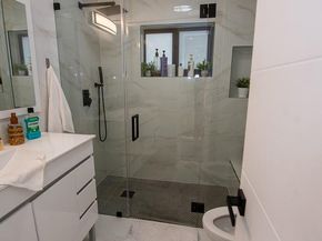 18560 NE 20th Ct, North Miami Beach FL 33179