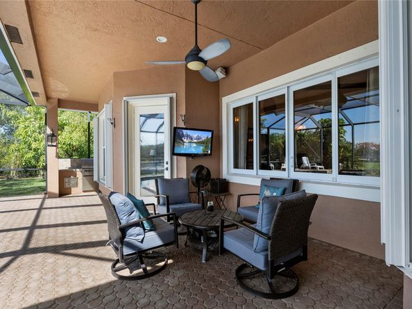 10675 NW 69th PL, Parkland FL 33076