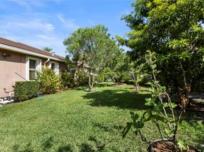 10675 NW 69th PL, Parkland FL 33076