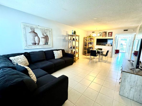 12004 Poinciana Boulevard 108, Royal Palm Beach FL 33411