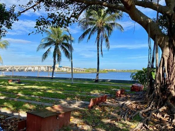 412 S Palmway 6, Lake Worth Beach FL 33460