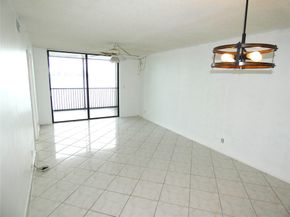 116 Lake Emerald Dr 302, Oakland Park FL 33309