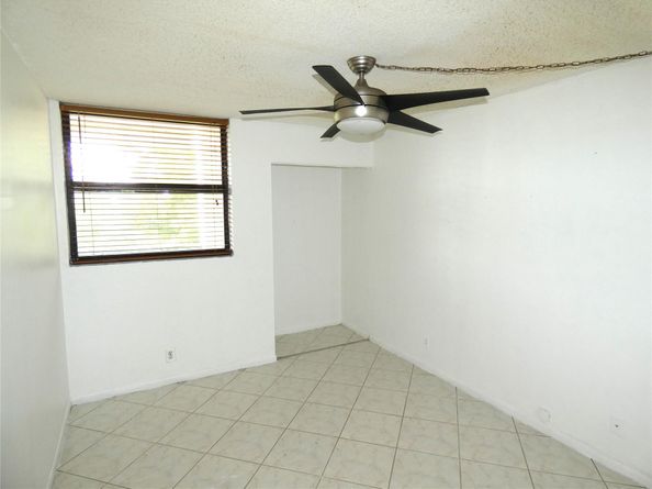 116 Lake Emerald Dr 302, Oakland Park FL 33309