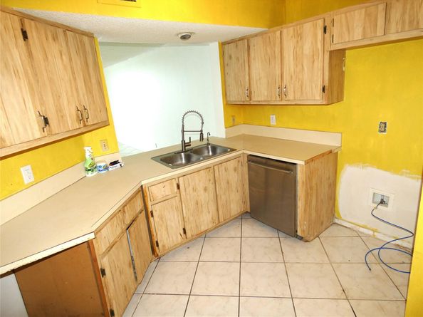 116 Lake Emerald Dr 302, Oakland Park FL 33309