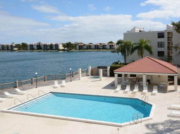 116 Lake Emerald Dr 302, Oakland Park FL 33309