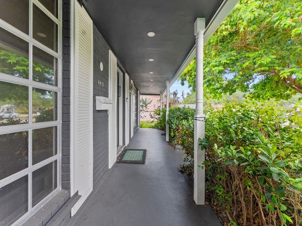 4411 Thomas St, Hollywood FL 33021