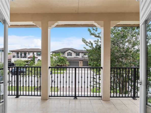 9330 Meridian Dr E, Parkland FL 33076