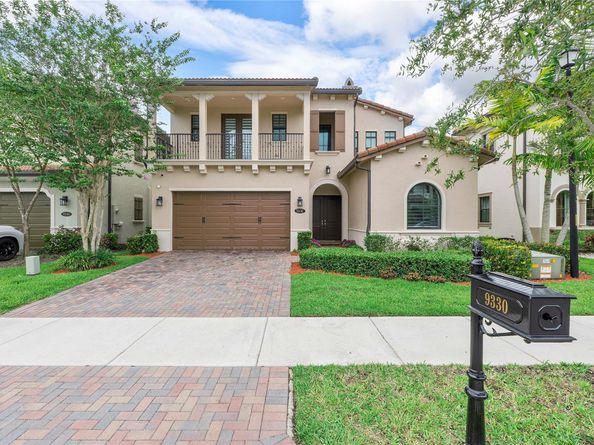 9330 Meridian Dr E, Parkland FL 33076