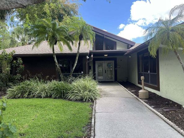 325 Pennington Court, Royal Palm Beach FL 33411