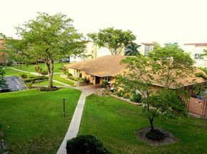 2851 Somerset Drive 103, Lauderdale Lakes FL 33311