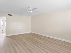 111 Shore Court 203, North Palm Beach FL 33408