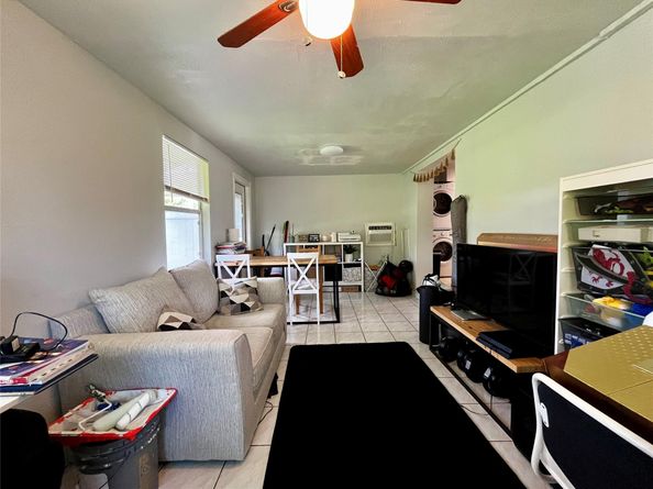 2678-2692 NW 65th Ave, Margate FL 33063