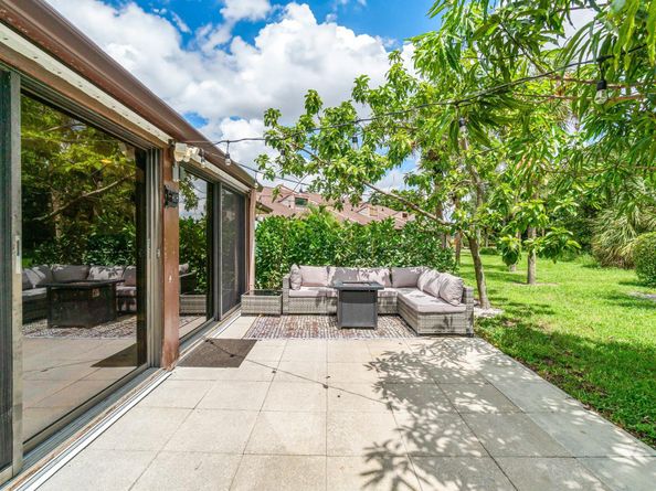 4674 Fountains Drive S, Lake Worth FL 33467