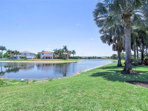 2471 Sawyer Ter, Wellington FL 33414
