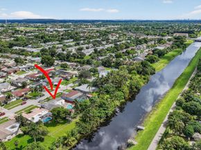 6534 NW 1st St, Margate FL 33063