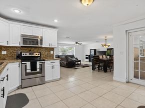 6534 NW 1st St, Margate FL 33063