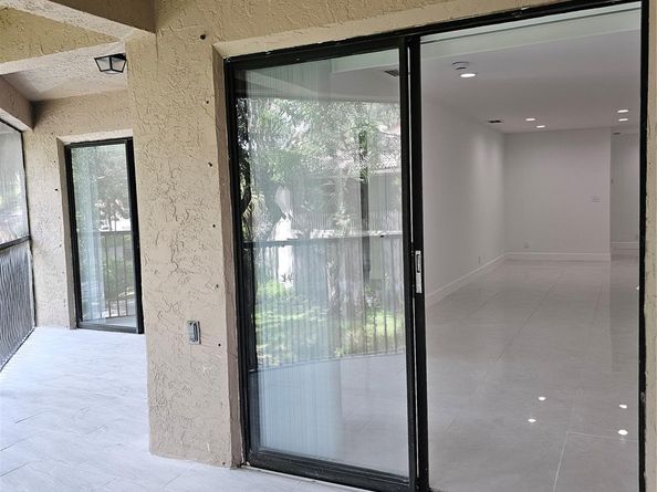 9557 NW 2nd Pl 9557, Coral Springs FL 33071