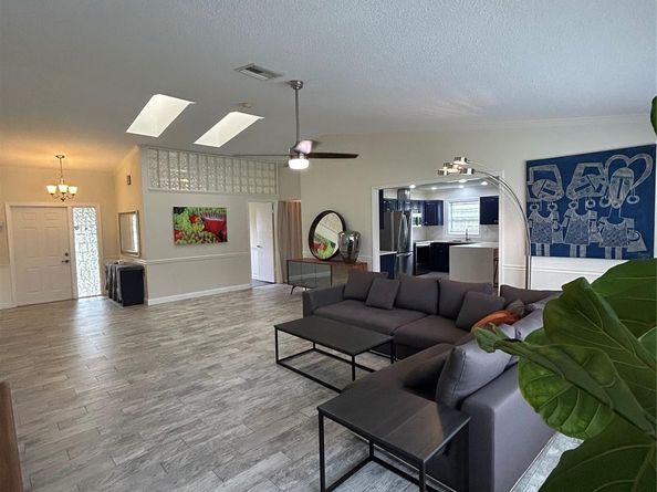 21910 Pine Trce, Boca Raton FL 33428