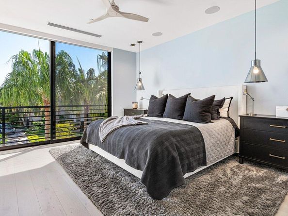 914 Palm Trail, Delray Beach FL 33483