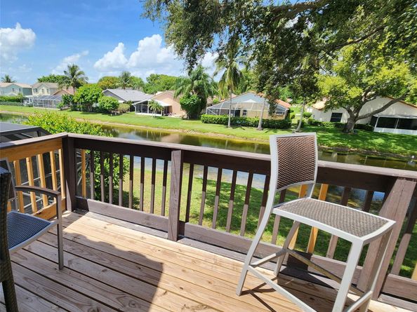 6011 Citrine Ct, Boynton Beach FL 33472