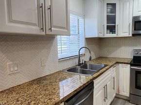 6011 Citrine Ct, Boynton Beach FL 33472