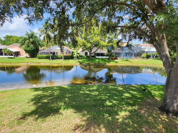 6011 Citrine Ct, Boynton Beach FL 33472