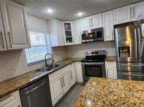 6011 Citrine Ct, Boynton Beach FL 33472