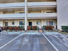 3154 Via Poinciana 114, Lake Worth FL 33467