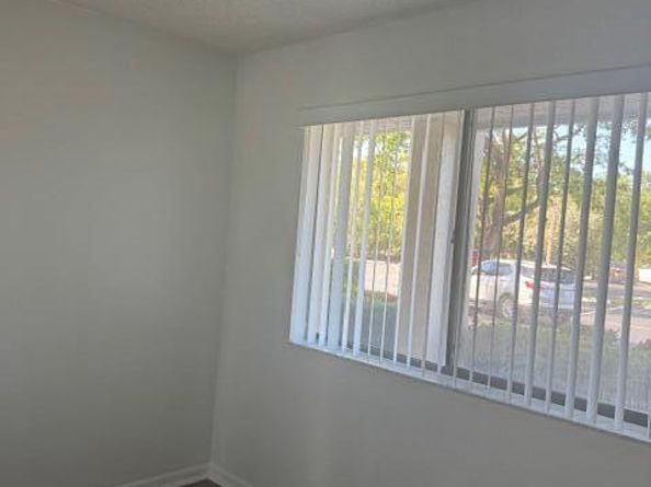 3154 Via Poinciana 114, Lake Worth FL 33467