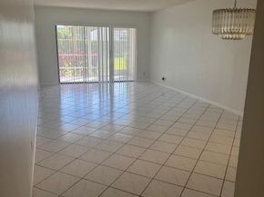 3154 Via Poinciana 114, Lake Worth FL 33467