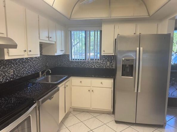 3154 Via Poinciana 114, Lake Worth FL 33467