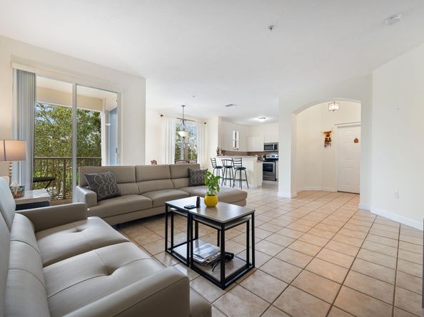 2020 shoma dr 179, Royal Palm Beach FL 33414