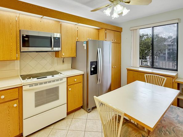 2601 Village Boulevard 301, West Palm Beach FL 33409