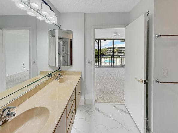 2601 Village Boulevard 301, West Palm Beach FL 33409