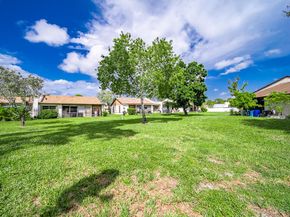 6117 Elsinore Circle, Greenacres FL 33463