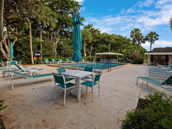 3095 N Course Dr 203, Pompano Beach FL 33069