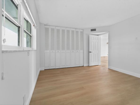 501 Lake Shore 503 Drive 503, Lake Park FL 33403