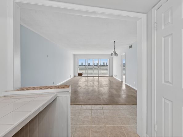 501 Lake Shore 503 Drive 503, Lake Park FL 33403