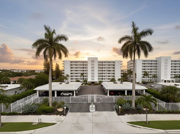 501 Lake Shore 503 Drive 503, Lake Park FL 33403