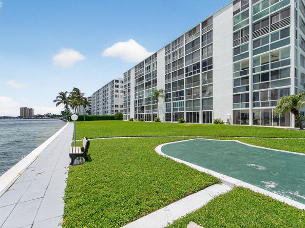501 Lake Shore 503 Drive 503, Lake Park FL 33403