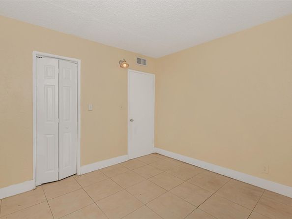 416 NW 19th Ave, Fort Lauderdale FL 33311