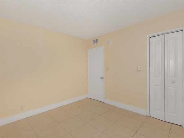 416 NW 19th Ave, Fort Lauderdale FL 33311