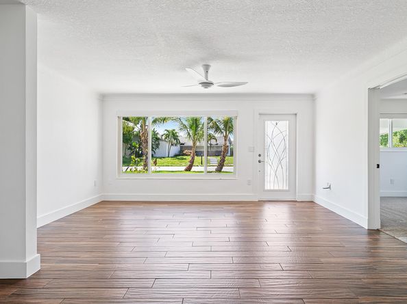 1344 Crest Drive, Lake Worth Beach FL 33461