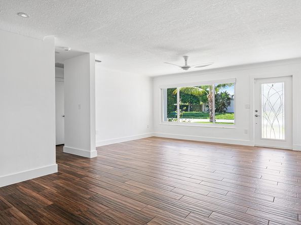 1344 Crest Drive, Lake Worth Beach FL 33461