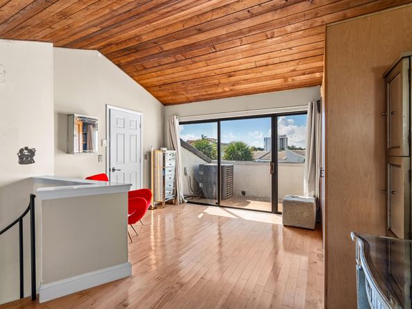 1005 Bel Air Drive, Highland Beach FL 33487