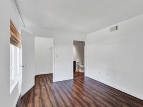 2371 NW 33rd St 706, Oakland Park FL 33309