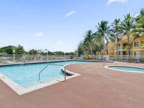 2371 NW 33rd St 706, Oakland Park FL 33309